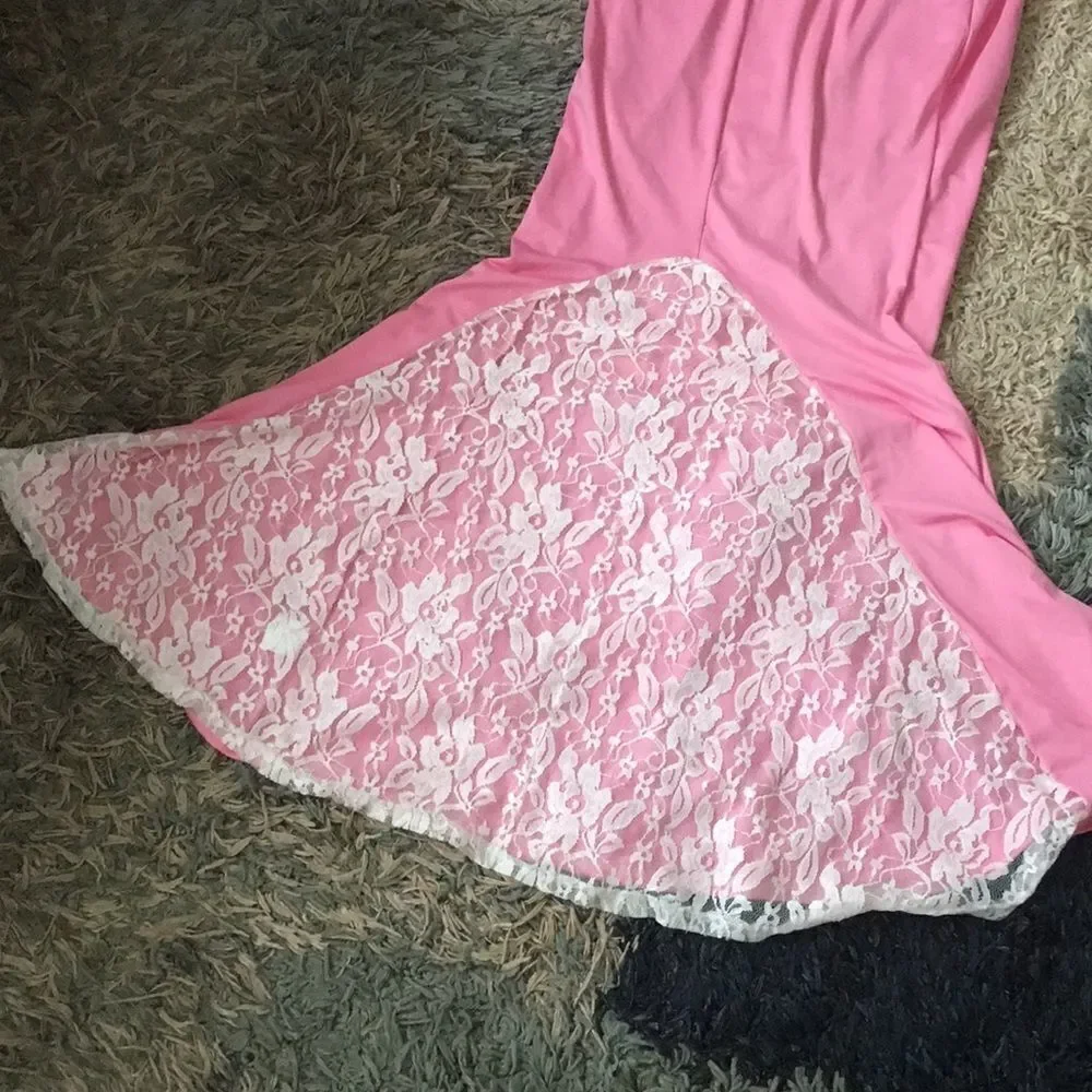 Beautiful Vintage Lace Gown L